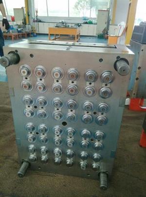 > </div>
<div class=